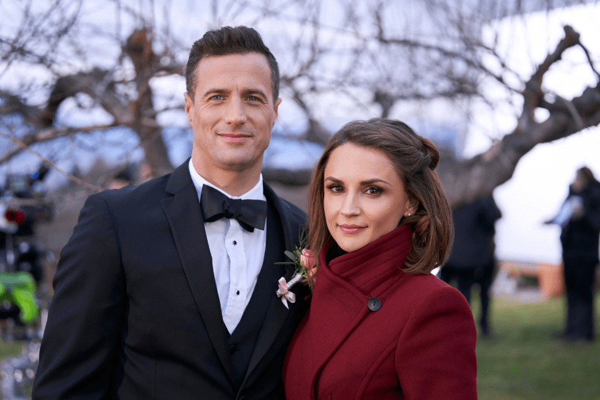Brendan Penny, Rachael Leigh Cook in Hallmark movie 'Valentine in the Vineyard'