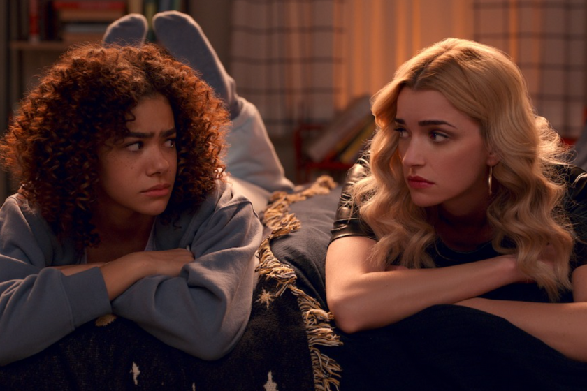 ginny & georgia season 2 still