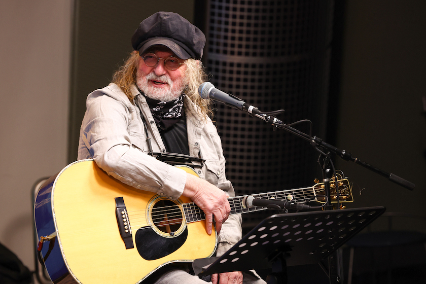 outlaw country songs