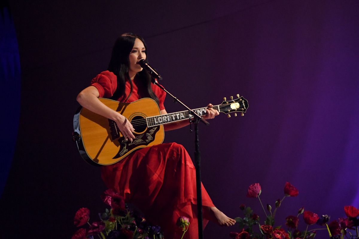 Kacey Musgraves Performs at 2023 Grammy Awards