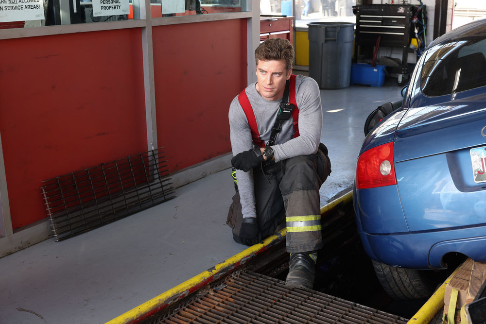 CHICAGO FIRE -- "The Man of the Moment" Episode 1113 -- Pictured: Jake Lockett as Carver 