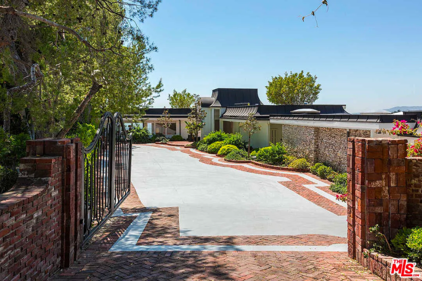 Elvis Presley's former Beverly Hills home