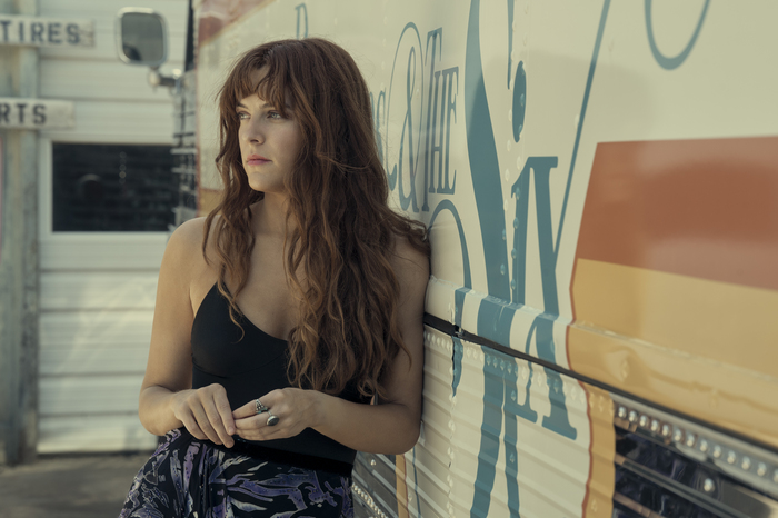 Riley Keough (Daisy)