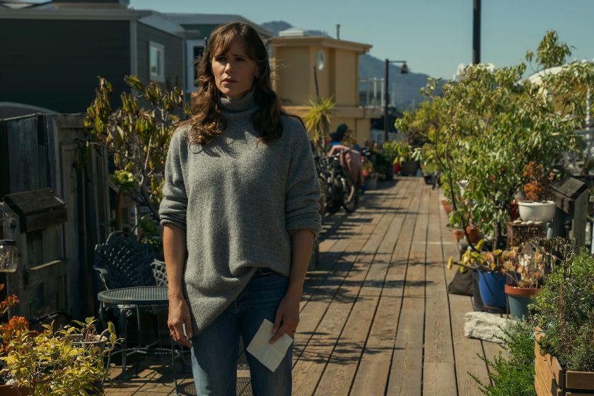 Jennifer Garner in "The Last Thing He Told Me,"