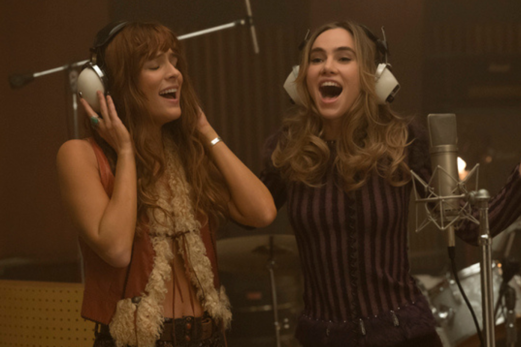 Riley Keough and Suki Waterhouse in Daisy Jones & the Six