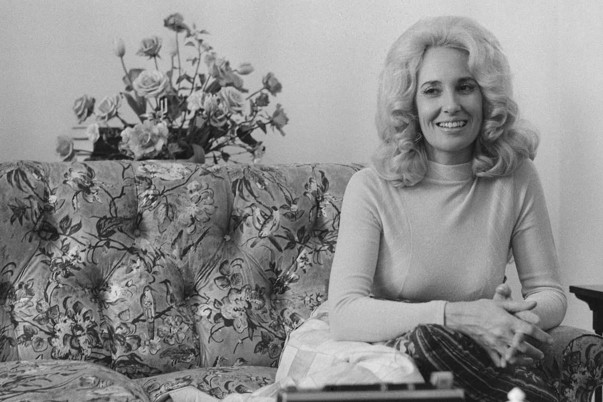 American country music singer-songwriter Tammy Wynette (1942 - 1998), 3rd April 1975.