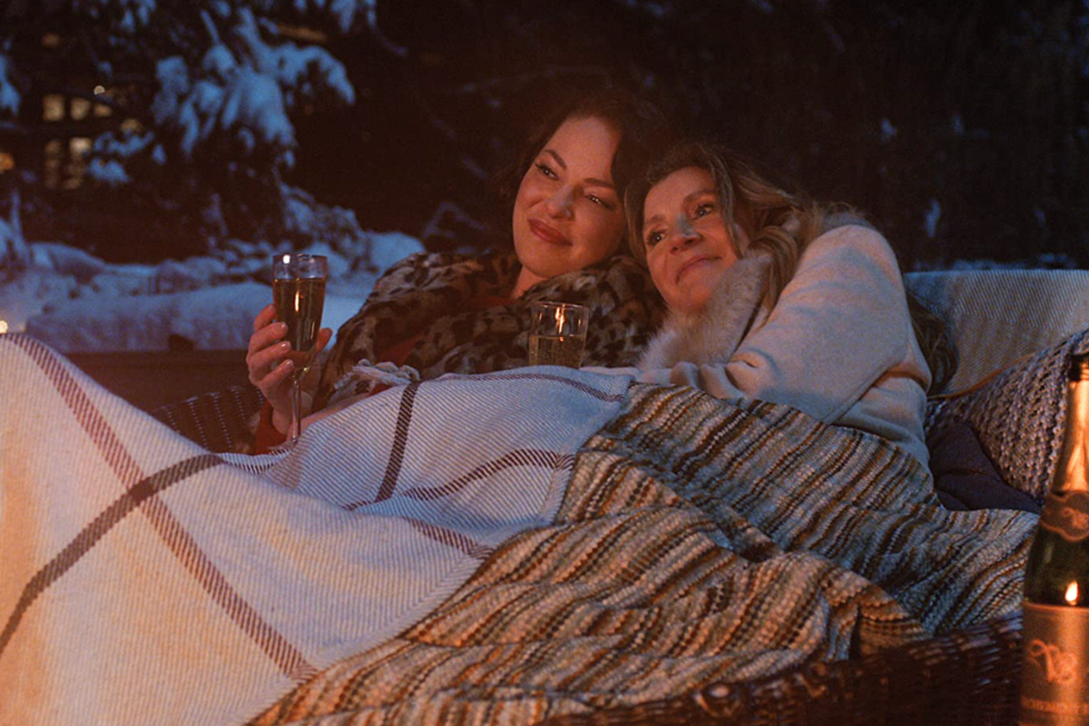 Katherine Heigl and Sarah Chalke in Firefly Lane (2021)