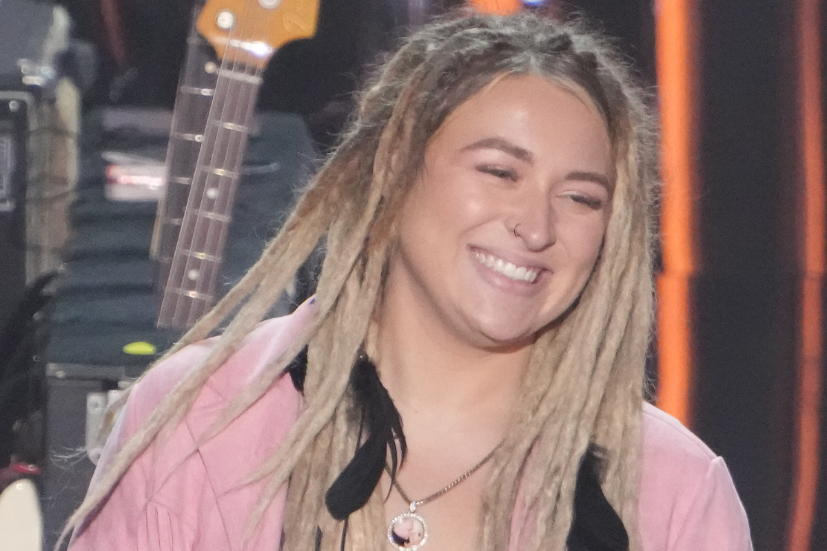 Mariah Faith performs on "American Idol"