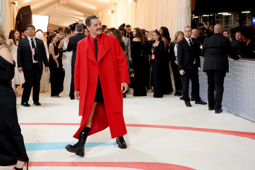 NEW YORK, NEW YORK - MAY 01: Pedro Pascal attends The 2023 Met Gala Celebrating "Karl Lagerfeld: A Line Of Beauty" at The Metropolitan Museum of Art on May 01, 2023 in New York City. 