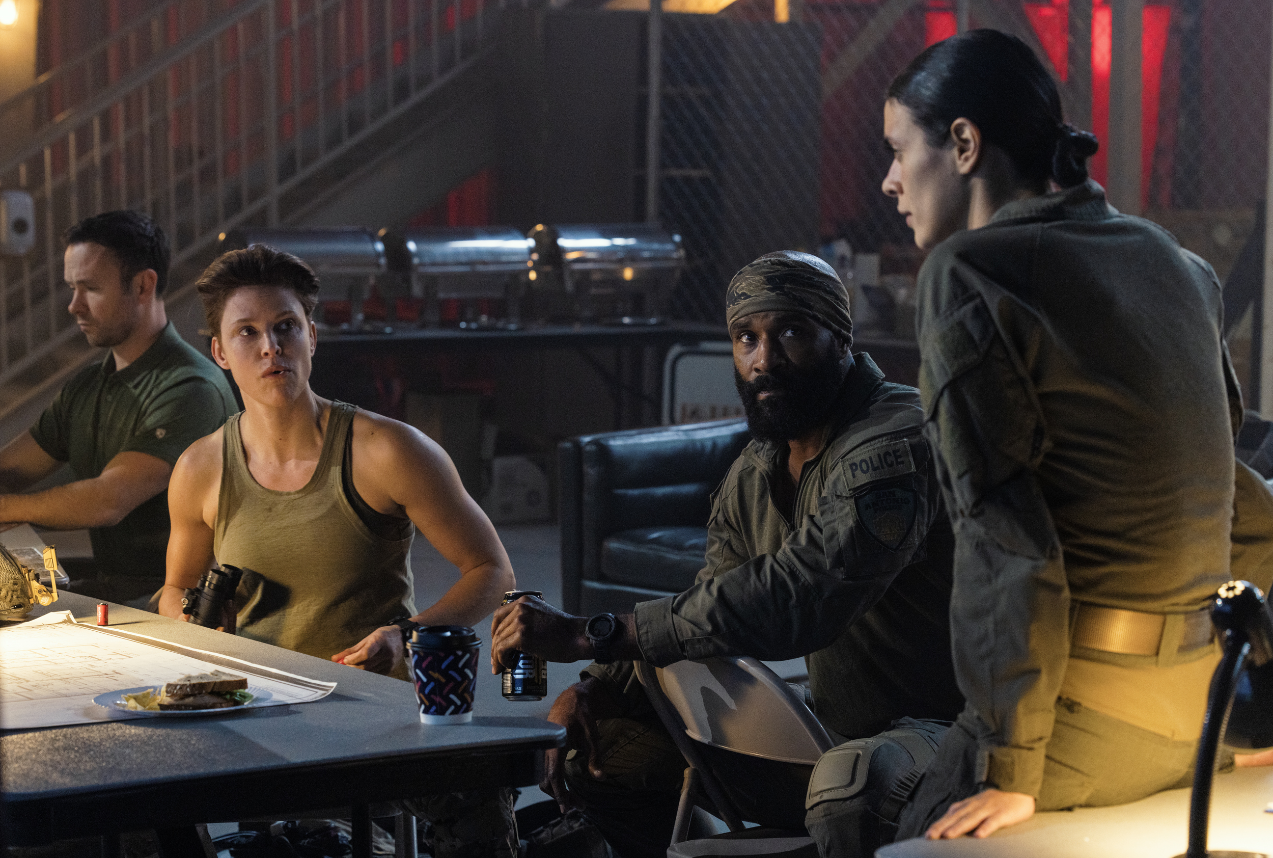 L-R Jill Wagner as Bobby, LaMonica Garrett as Tucker and Laysla De Oliveira as Cruz Manuelos In Special Ops: Lioness, episode 5, season 1, streaming on Paramount+, 2023. 