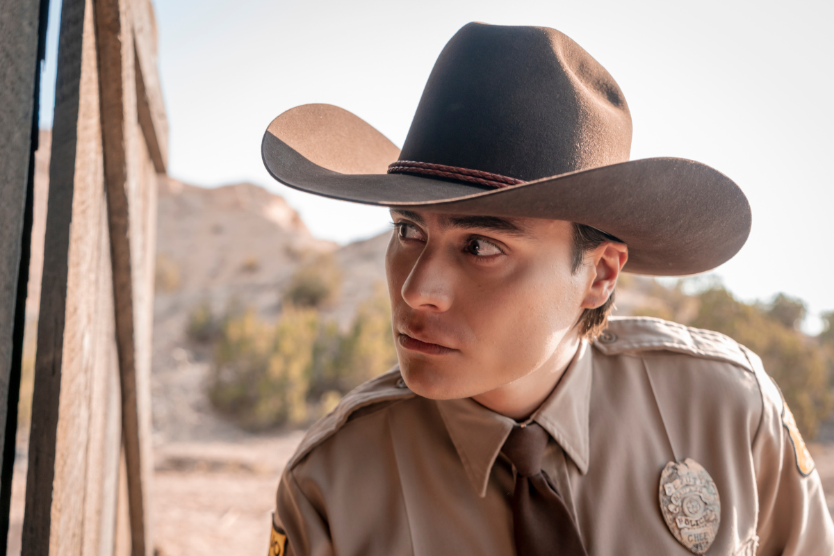 Kiowa Gordon as Jim Chee - Dark Winds _ Season 1, Episode 1