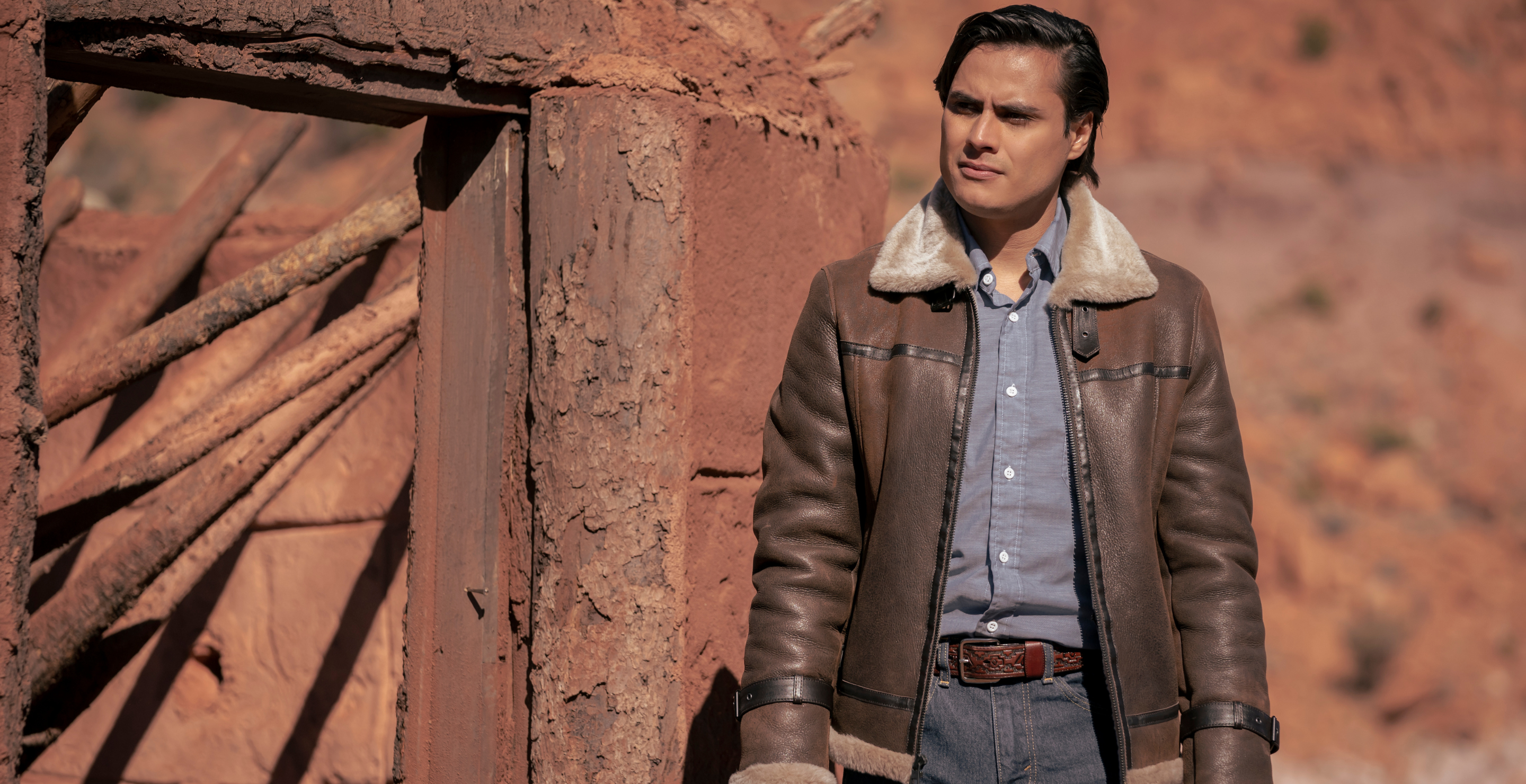 Kiowa Gordon as Jim Chee - Dark Winds _ Season 1, Episode 6