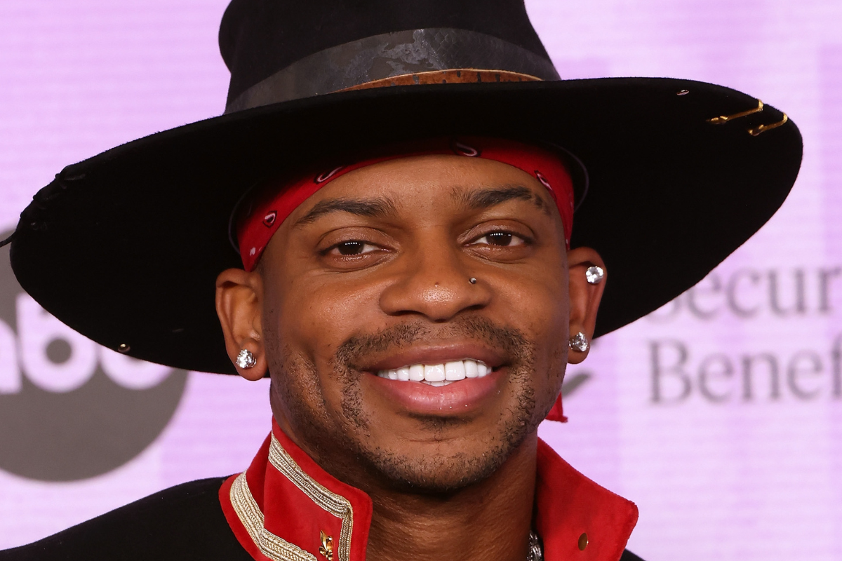 Jimmie Allen attends the 2022 American Music Awards at Microsoft Theater on November 20, 2022 in Los Angeles, California.