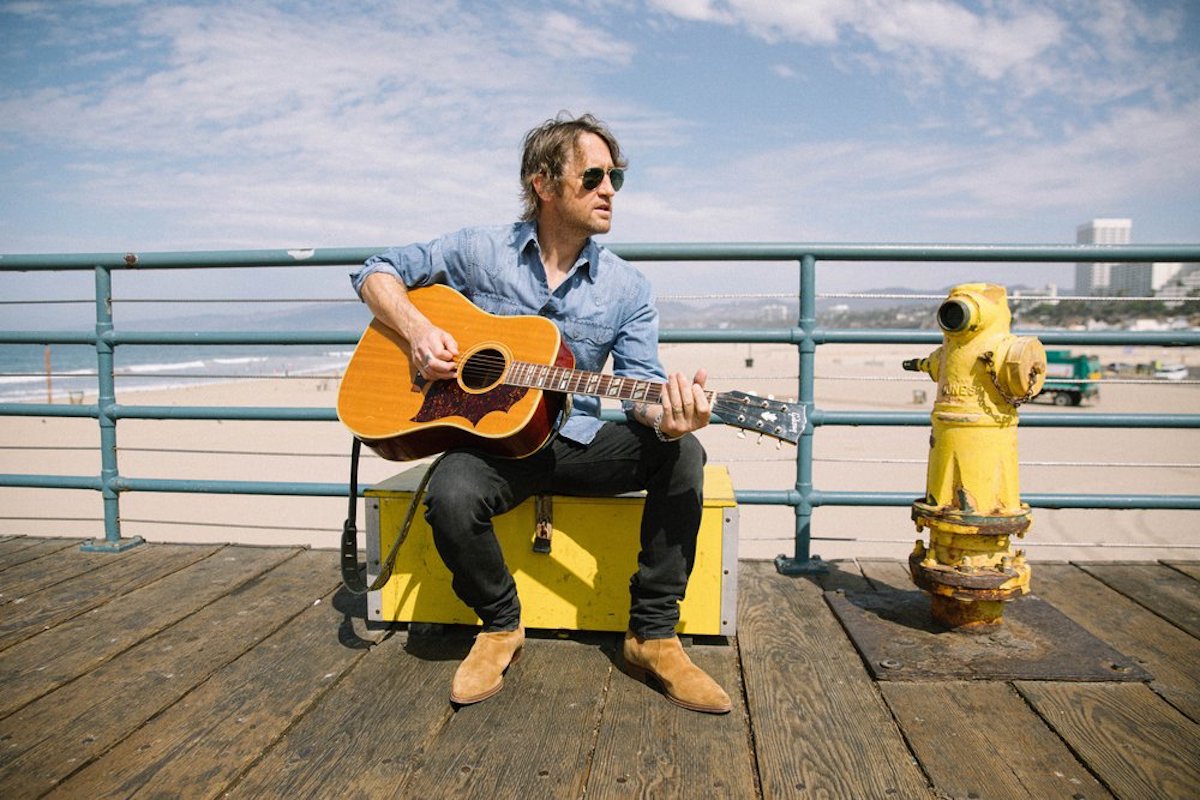 Press shot of Chris Shiflett