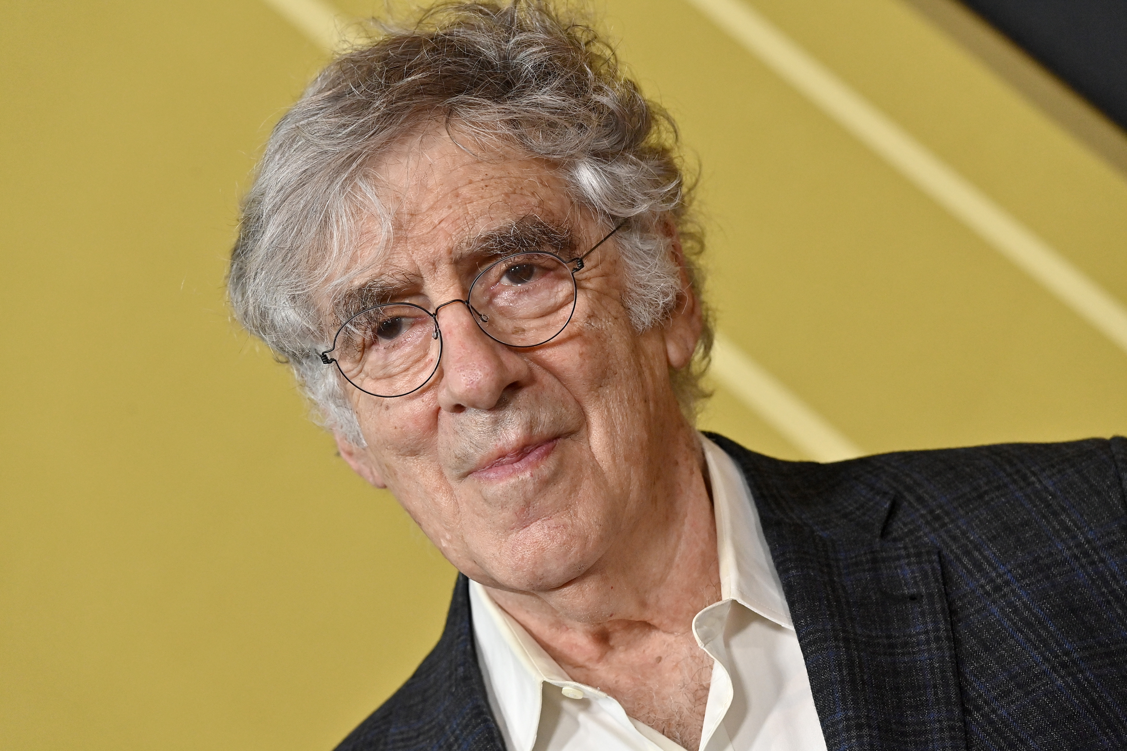 LOS ANGELES, CALIFORNIA - JUNE 27: Elliott Gould attends the Los Angeles Premiere of "Only Murders In The Building" Season 2 at DGA Theater Complex on June 27, 2022 in Los Angeles, California. 