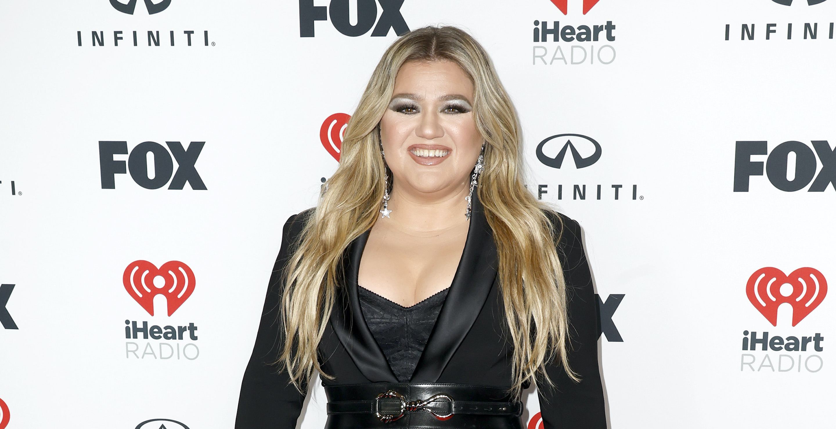 HOLLYWOOD, CALIFORNIA - MARCH 27: Kelly Clarkson attends the 2023 iHeartRadio Music Awards at Dolby Theatre on March 27, 2023 in Hollywood, California.