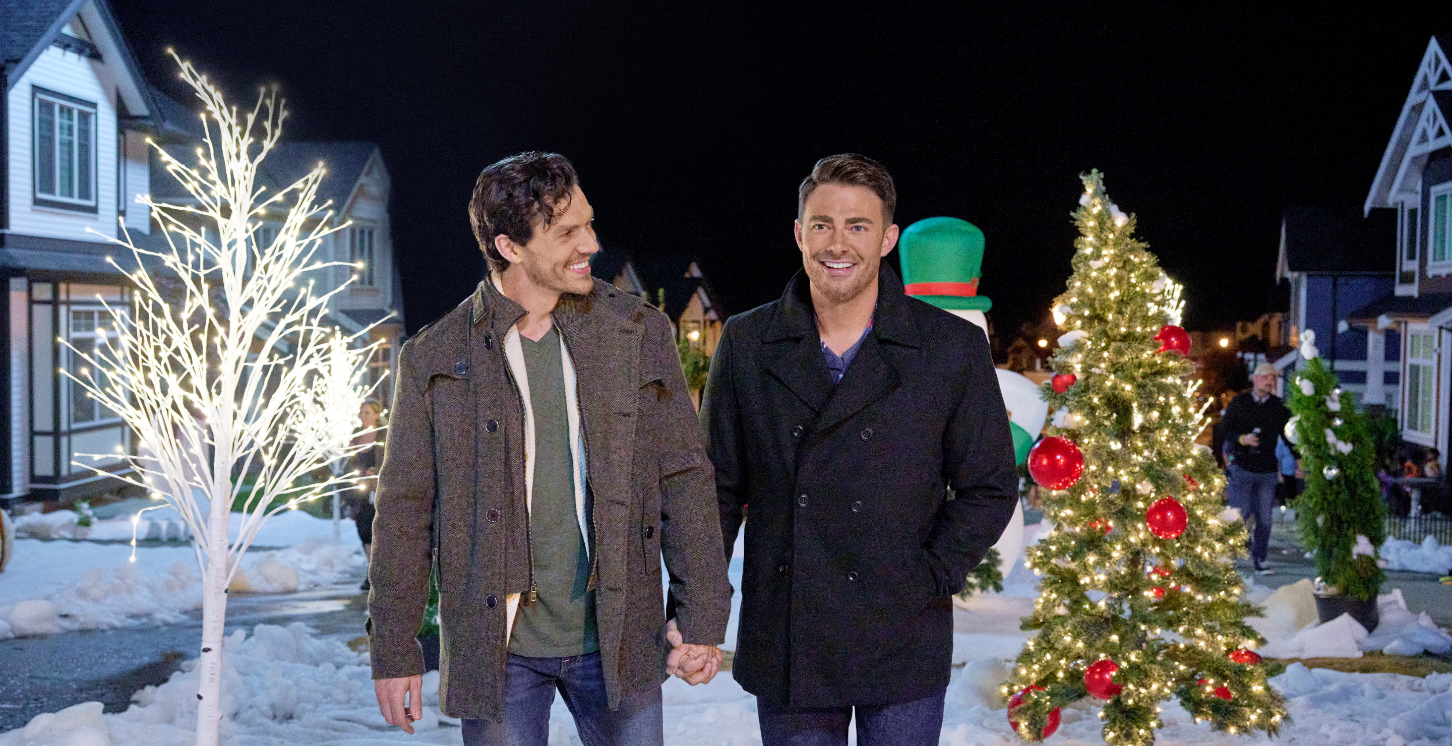 George Krissa, Jonathan Bennett in 'The Holiday Sitter'