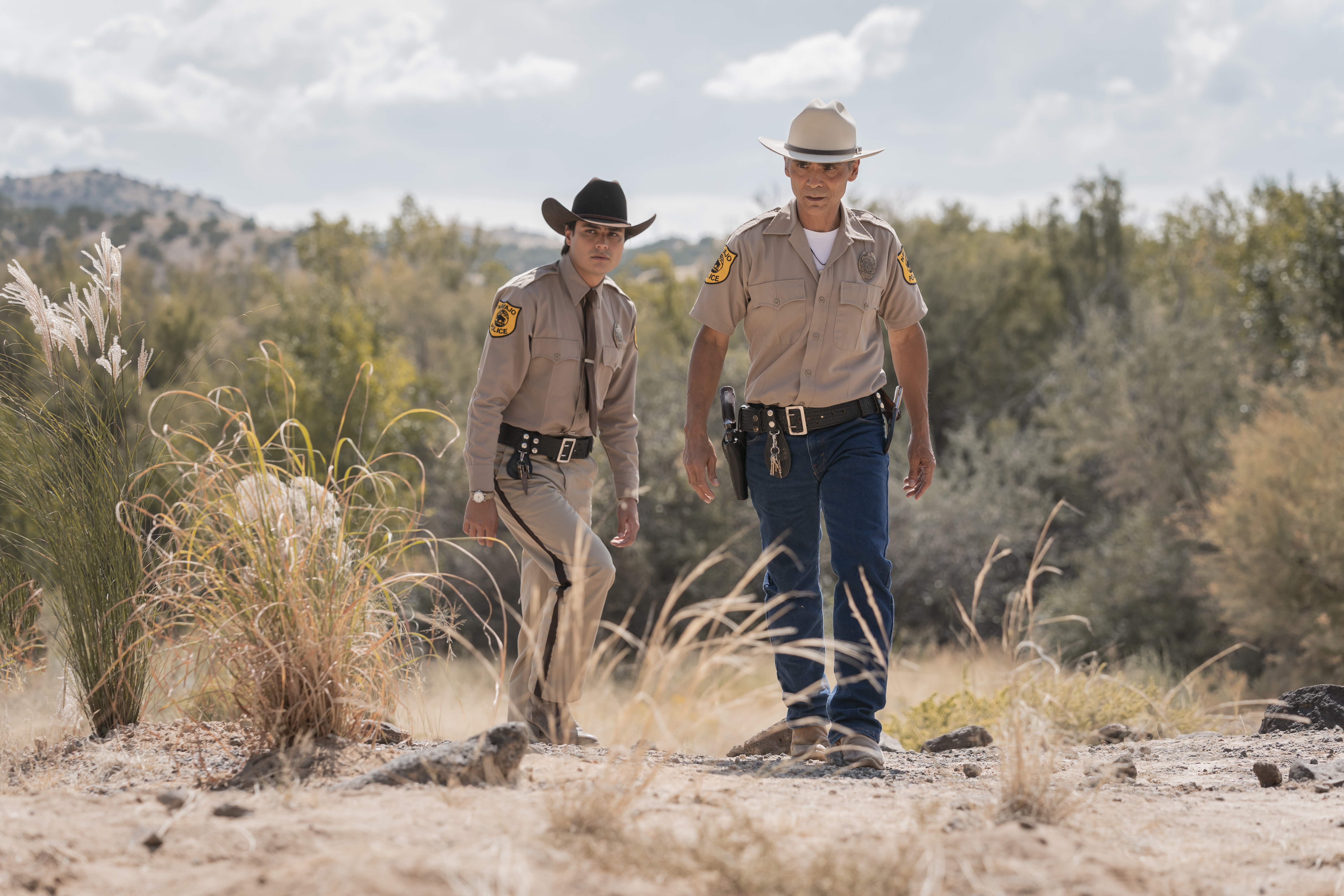 Zahn McClarnon as Joe Leaphorn and Kiowa Gordon as Jim Chee - Dark Winds _ Season 1, Episode 4