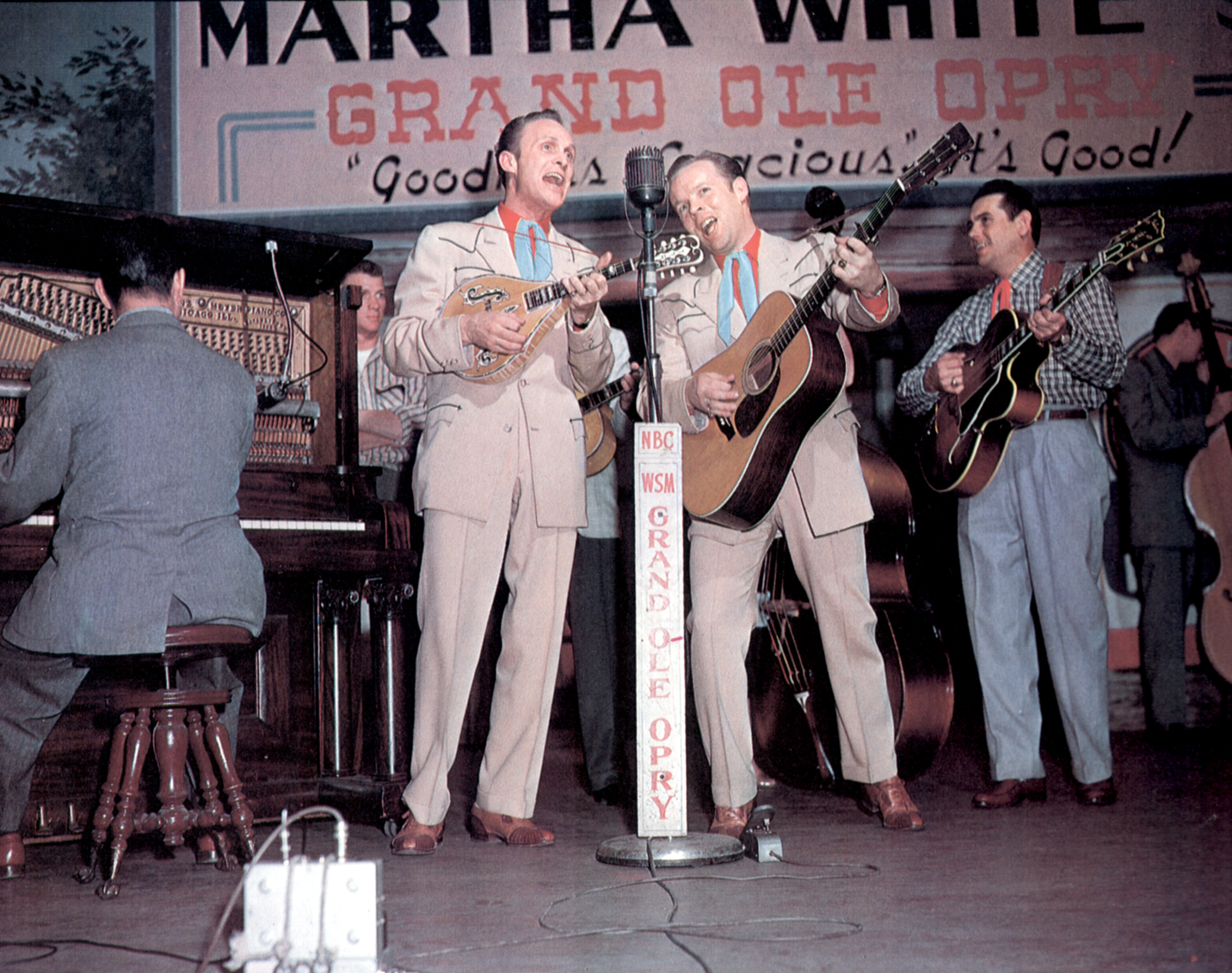 UNITED STATES - JANUARY 01: (AUSTRALIA OUT) GRAND OLE OPRY Photo of Charlie LOUVIN and GRAND OLE OPRY and LOUVIN BROTHERS, - . Performing live at the Grand Ole Opry L - R: Charlie Louvin, Ira Louvin