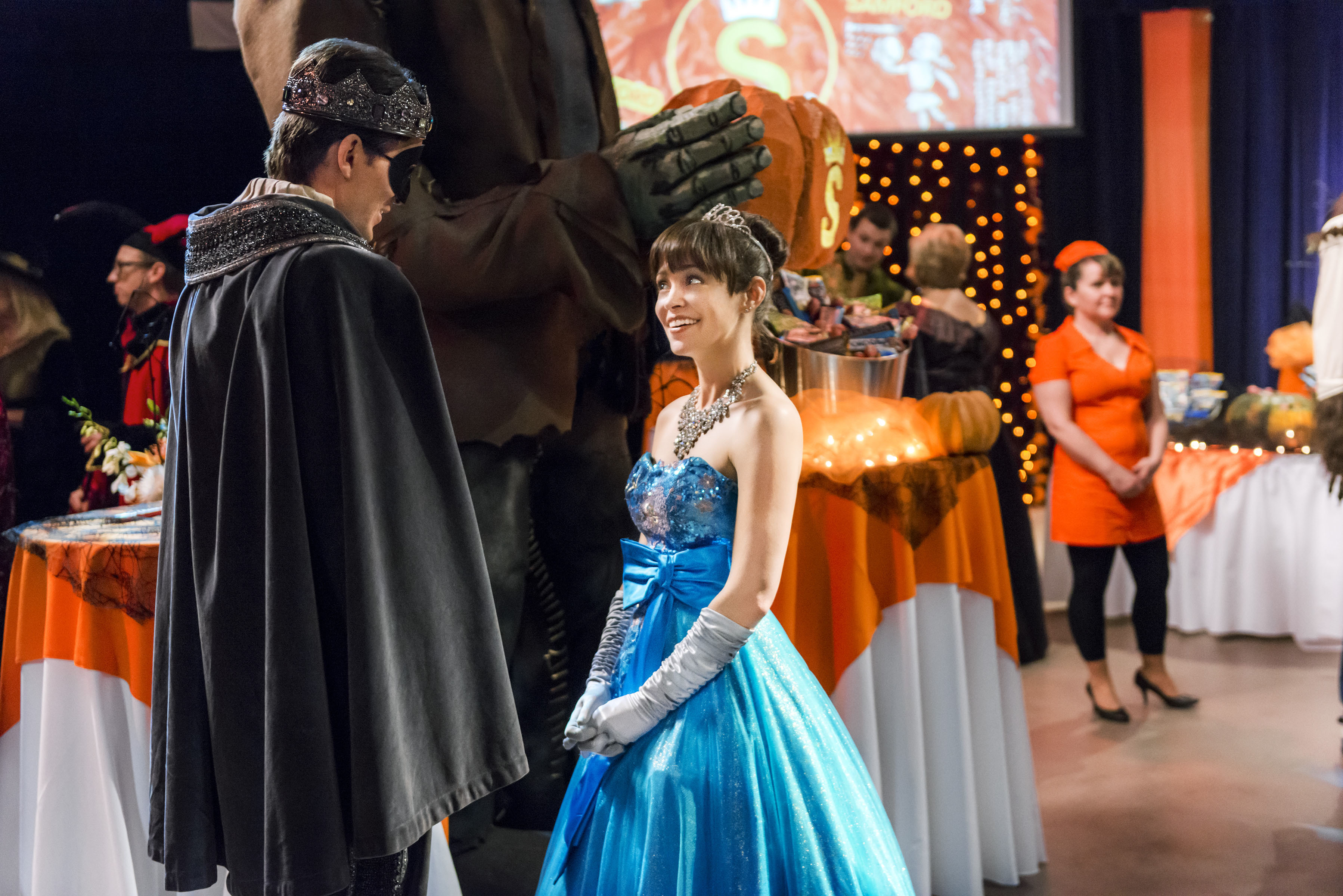 Christopher Russell, Autumn Reeser in 'Midnight Masquerade'