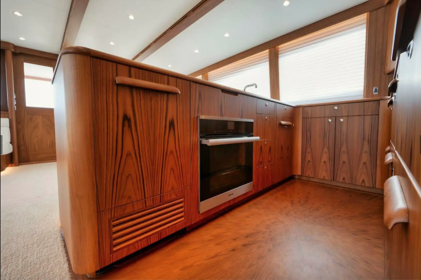 Photo of Hullbilly's kitchenette