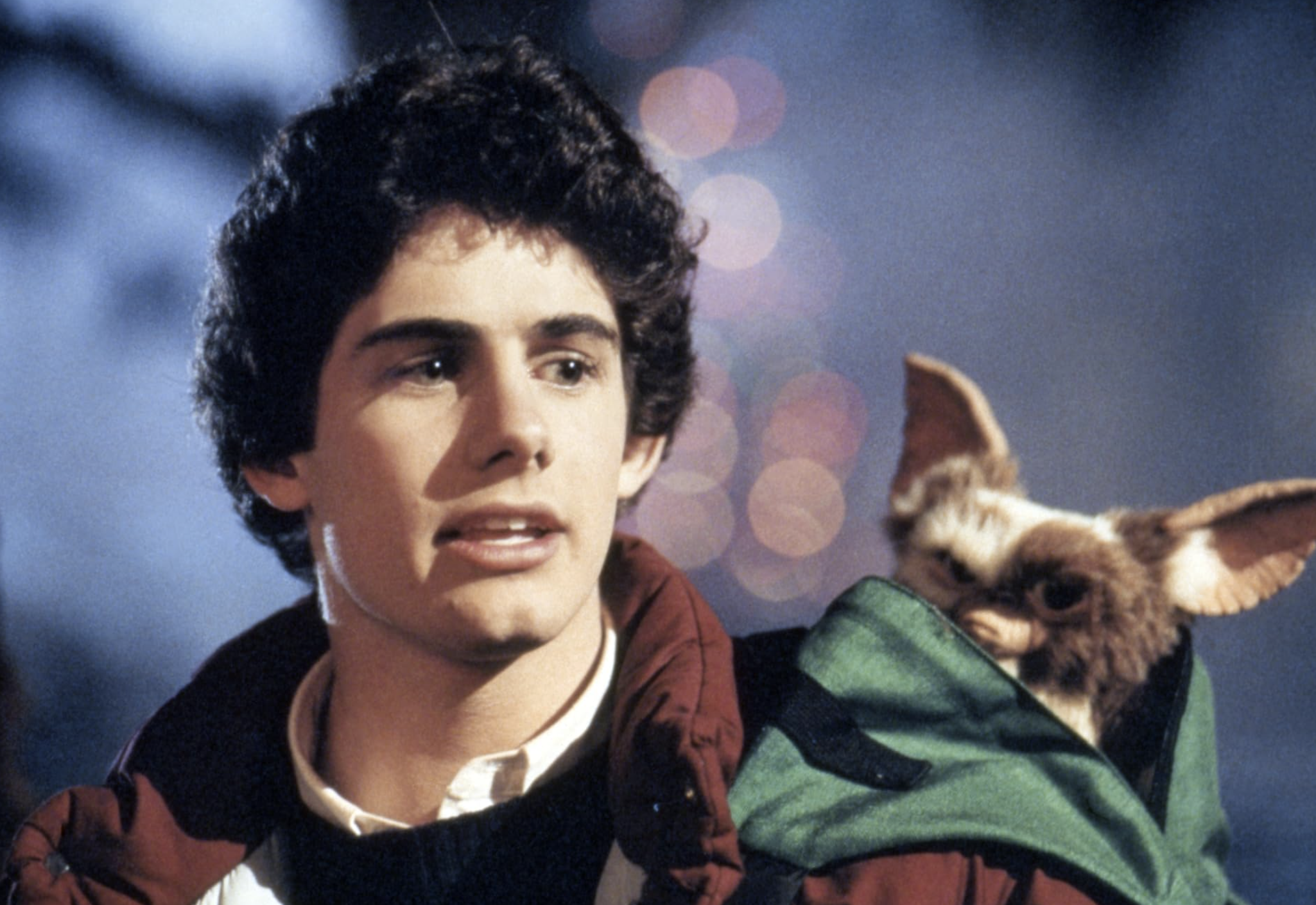 Zach Galligan and Howie Mandel in Gremlins (1984)