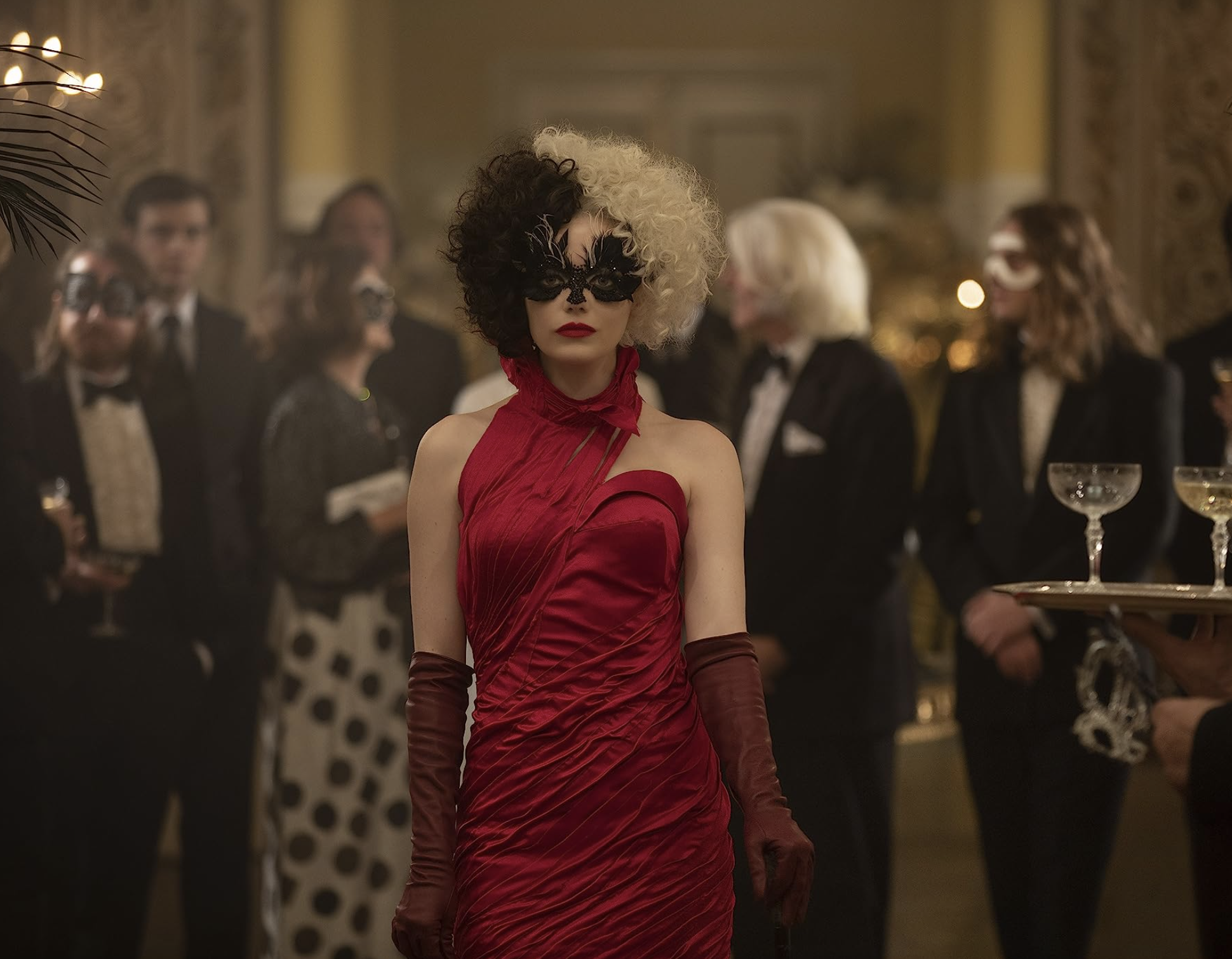 Emma Stone in 'Cruella'