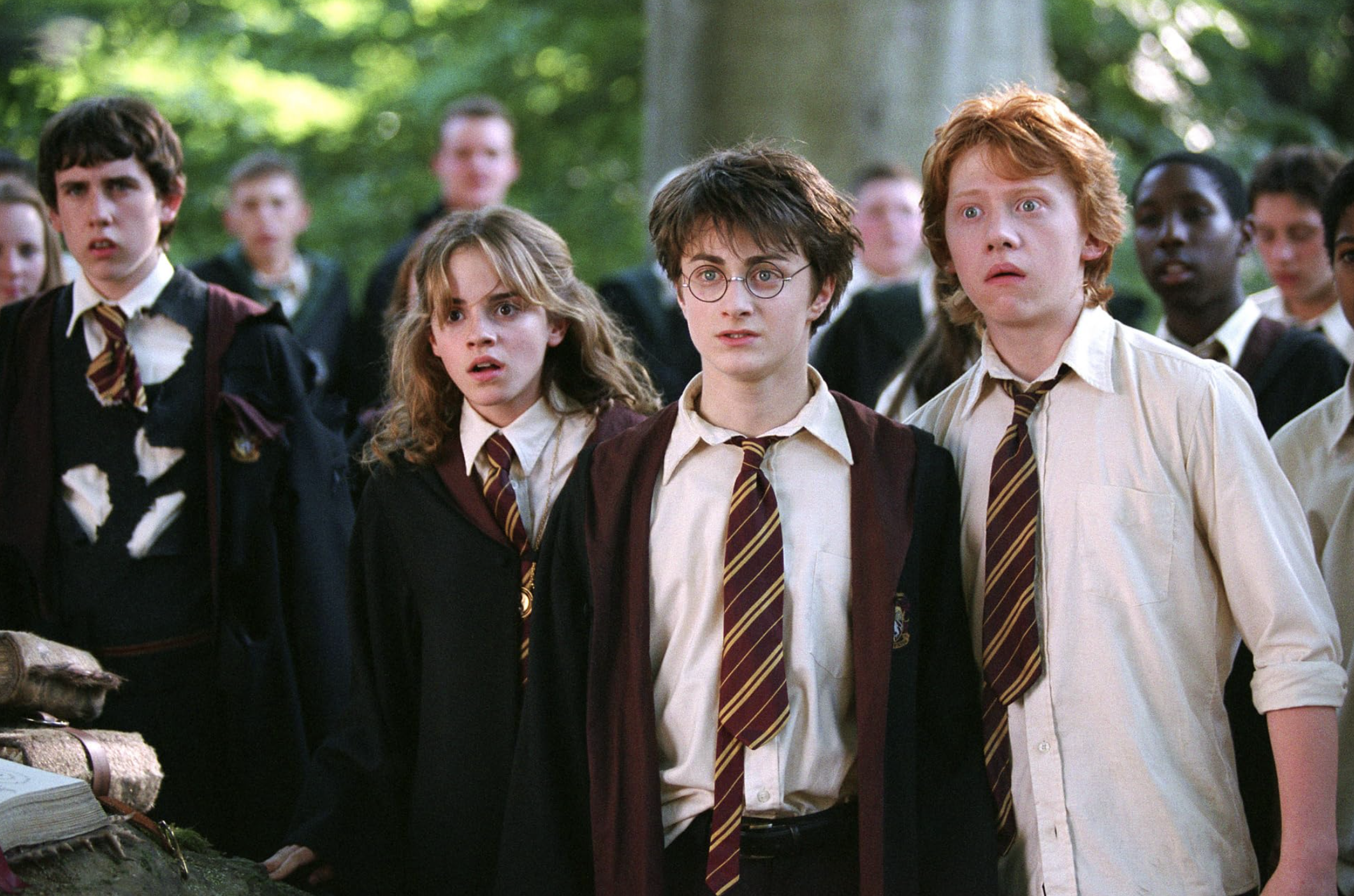 Alfred Enoch, Rupert Grint, Josh Herdman, Matthew Lewis, Devon Murray, Daniel Radcliffe, Emma Watson, Jamie Waylett, and Bronson Webb in Harry Potter and the Prisoner of Azkaban (2004)