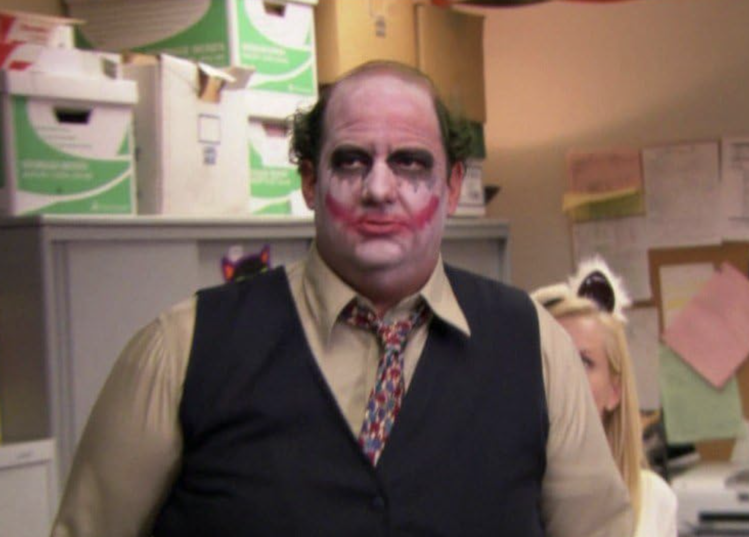 Angela Kinsey and Brian Baumgartner in The Office (2005)
