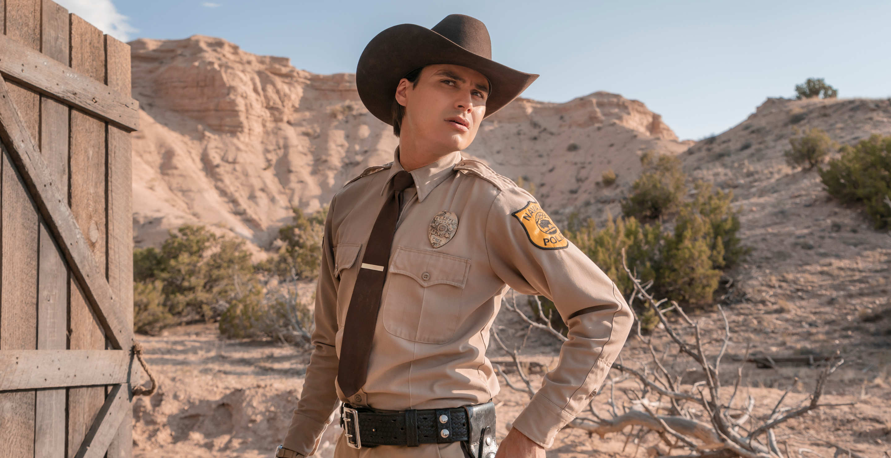 Kiowa Gordon as Jim Chee - Dark Winds _ Season 1, Episode 1
