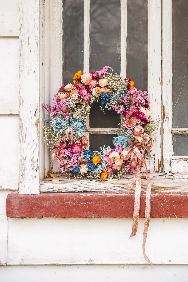 dried babys breath wreath