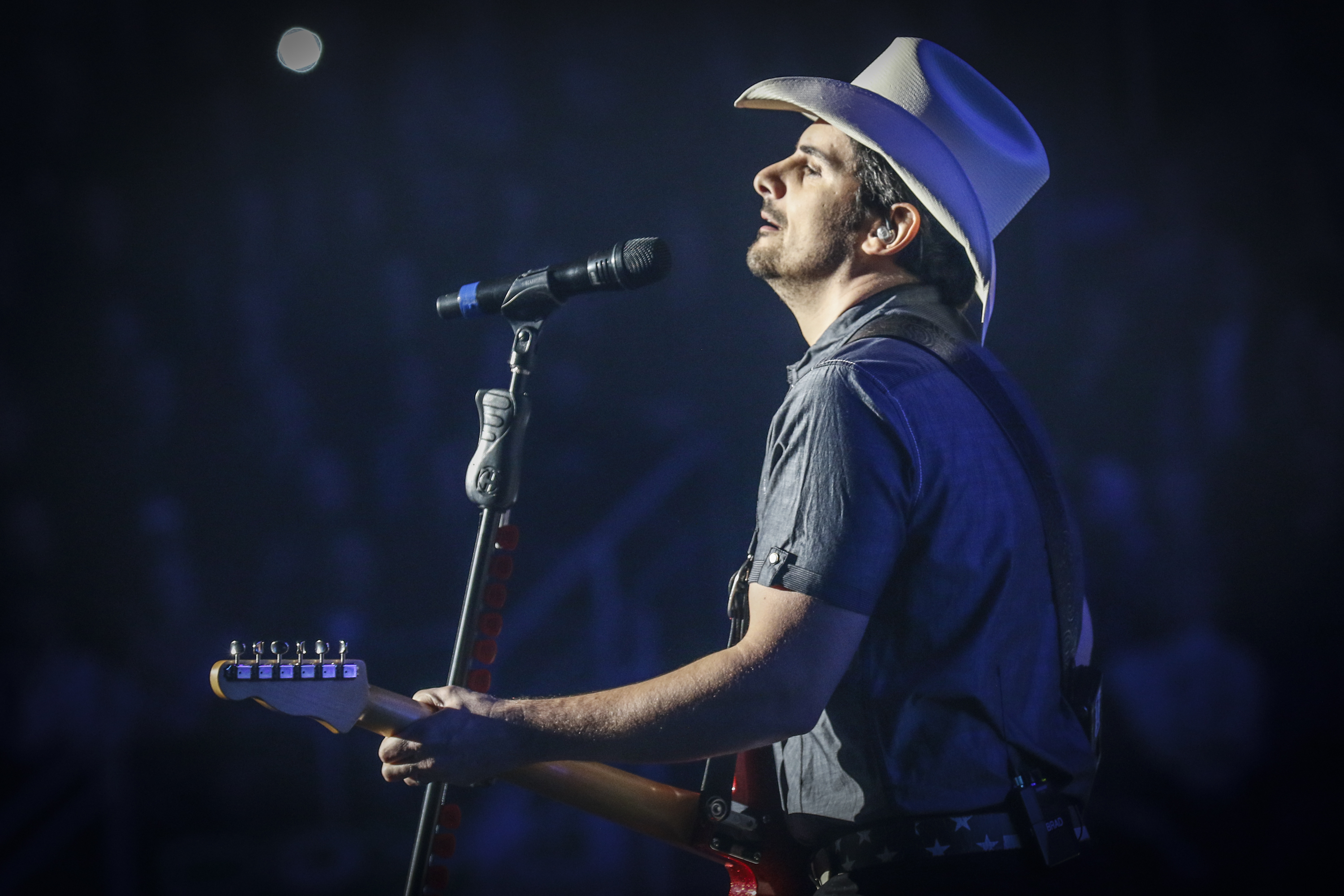 KINGSTON, ON - NOVEMBER 15: Brad Paisley performs live at the K-Rock Centre on November 15, 2014 in Kingston, Ontario, Canada. 