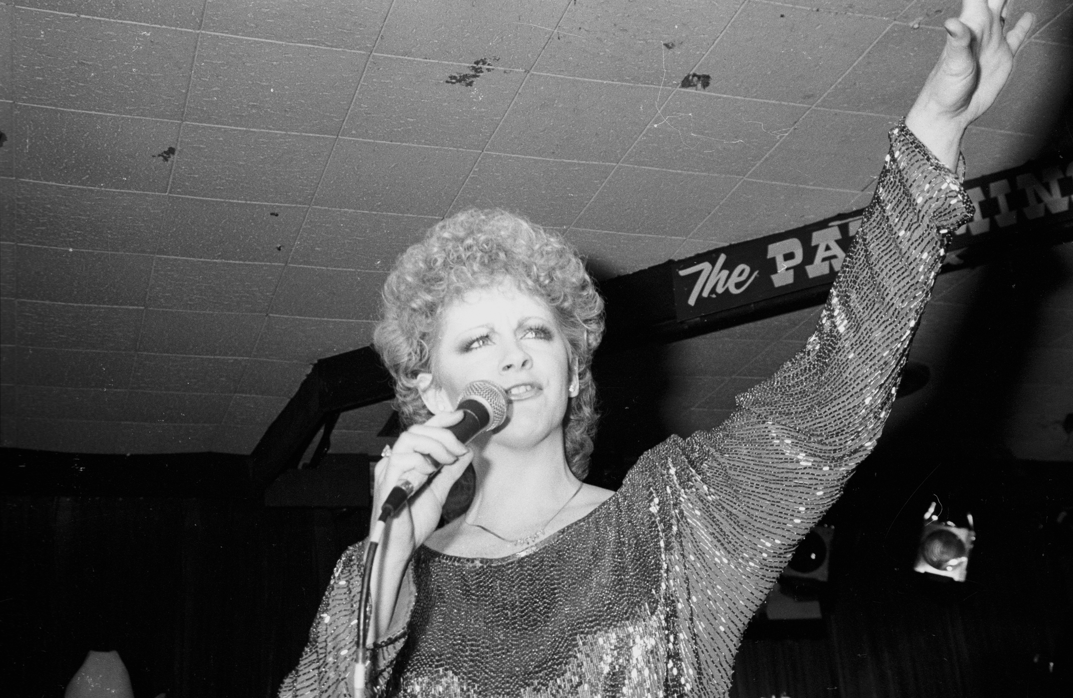UNSPECIFIED - JANUARY 01: Photo of Reba McEntire 