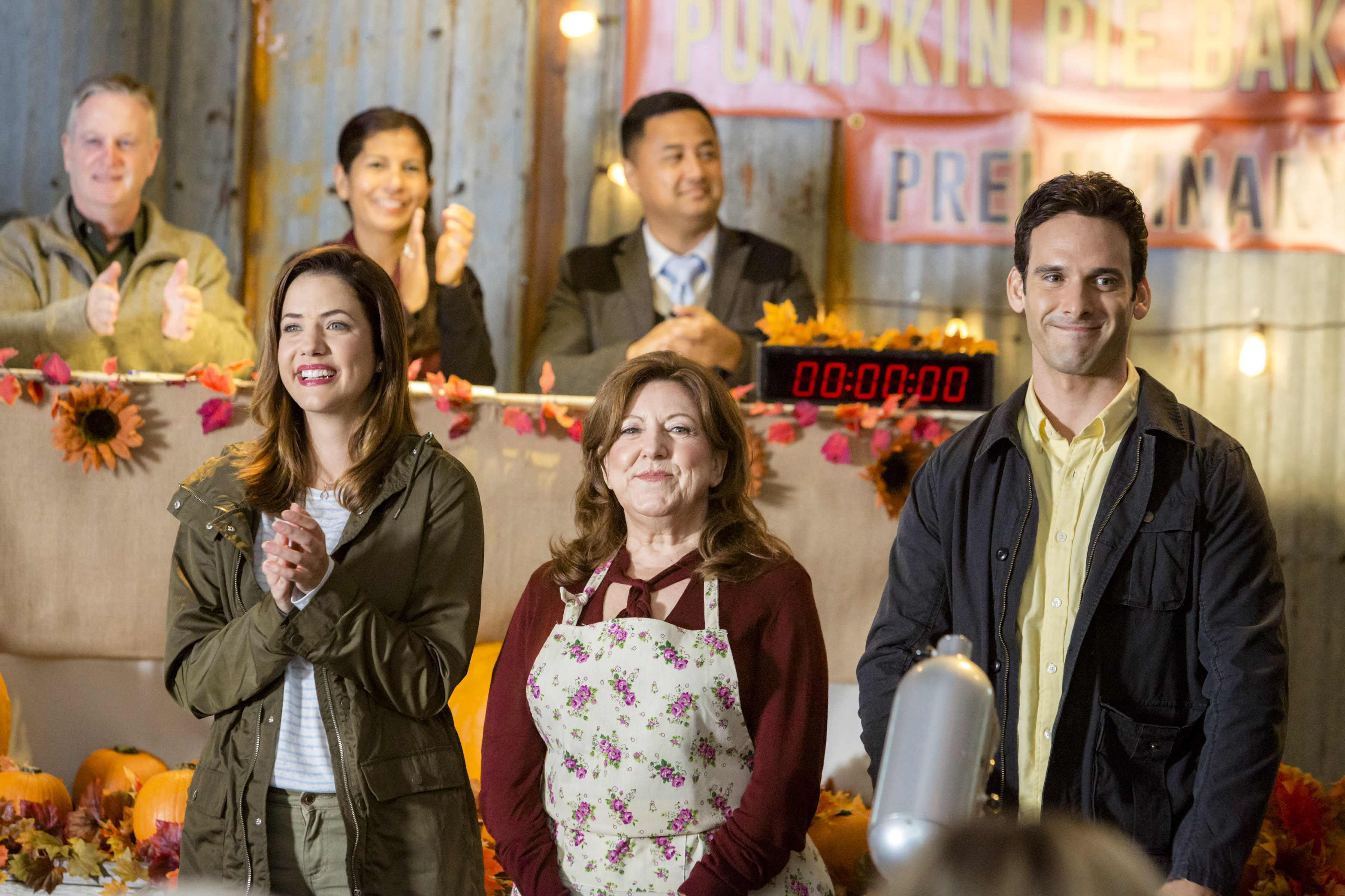 Julie Gonzalo and Rico Aragon star in Hallmark's "Pumpkin Pie Wars."
