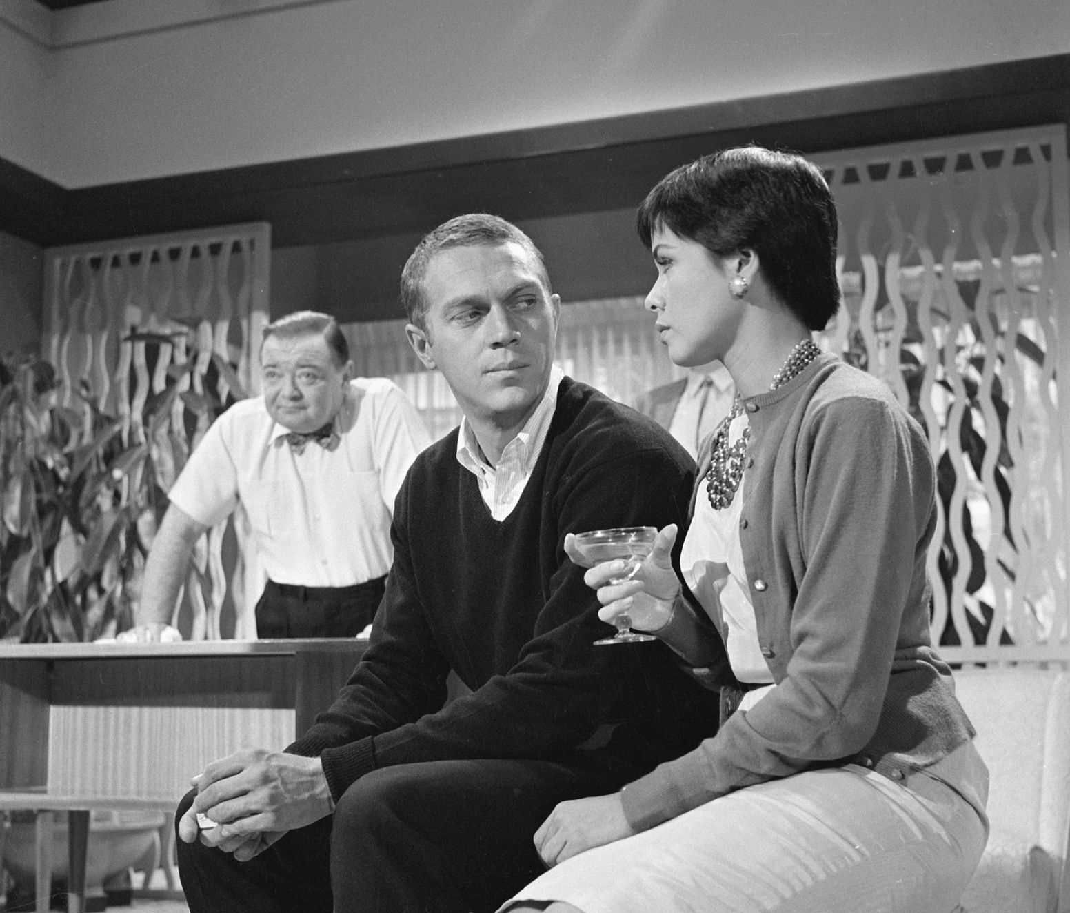 Peter Lorre, Steve McQueen, and Neile Adams in Alfred Hitchcock Presents (1955)