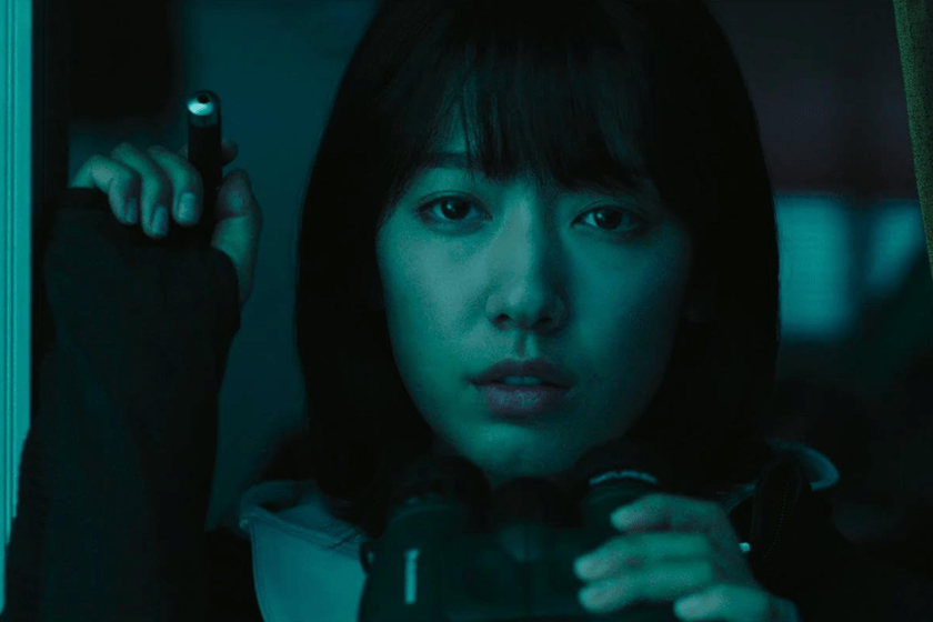 Park Shin-Hye in #Alive (2020)