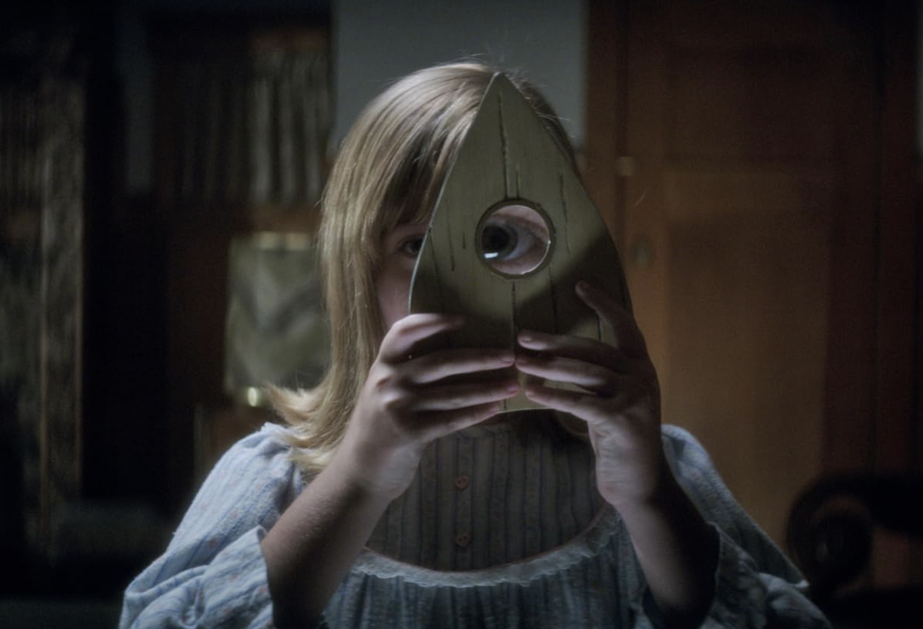 Lulu Wilson in Ouija: Origin of Evil (2016)