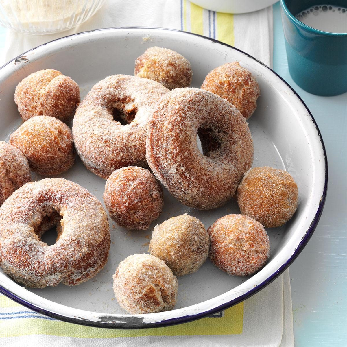 https://www.tasteofhome.com/recipes/apple-cider-doughnuts