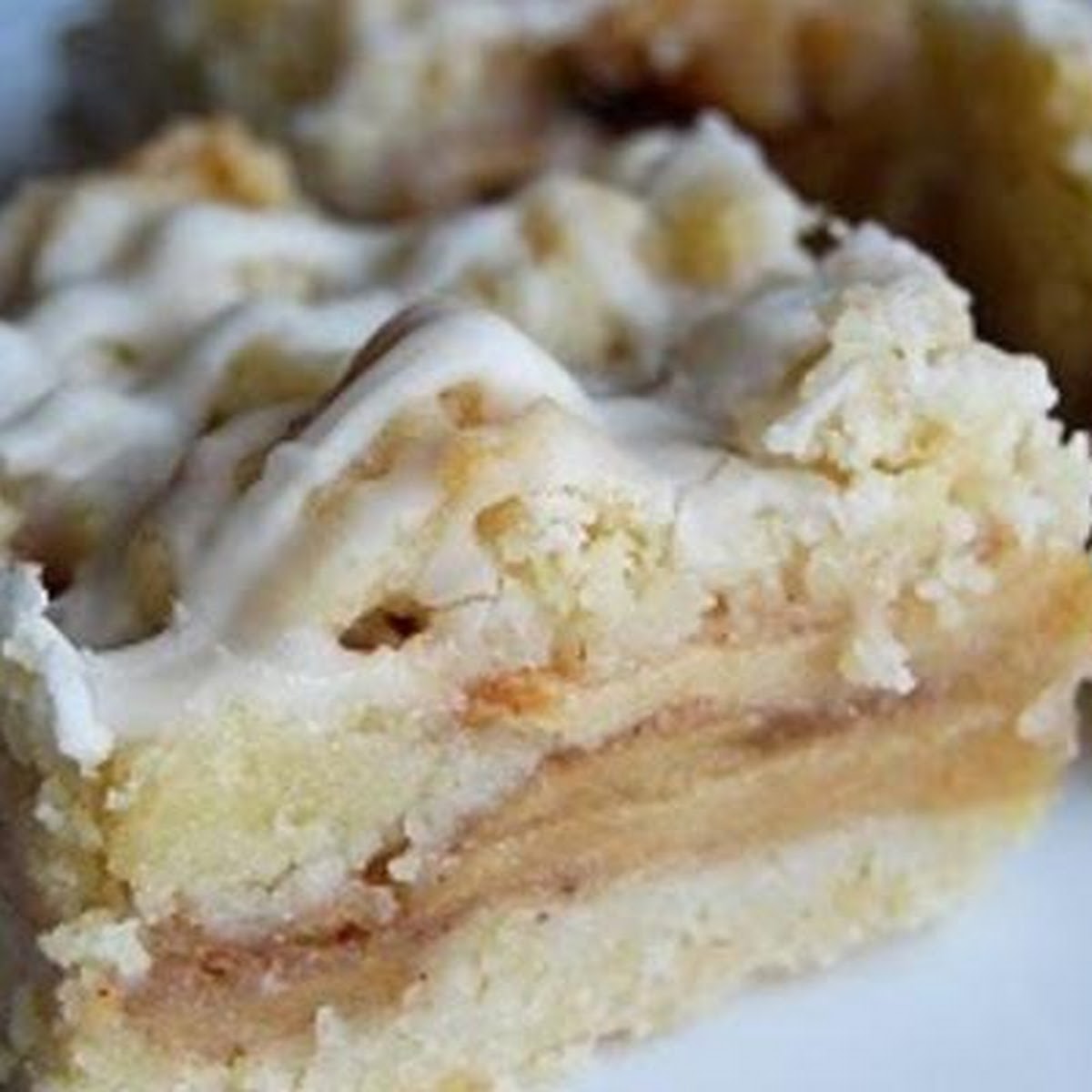 https://www.justapinch.com/recipes/dessert/fruit-dessert/apple-pie-streusel-bars.html