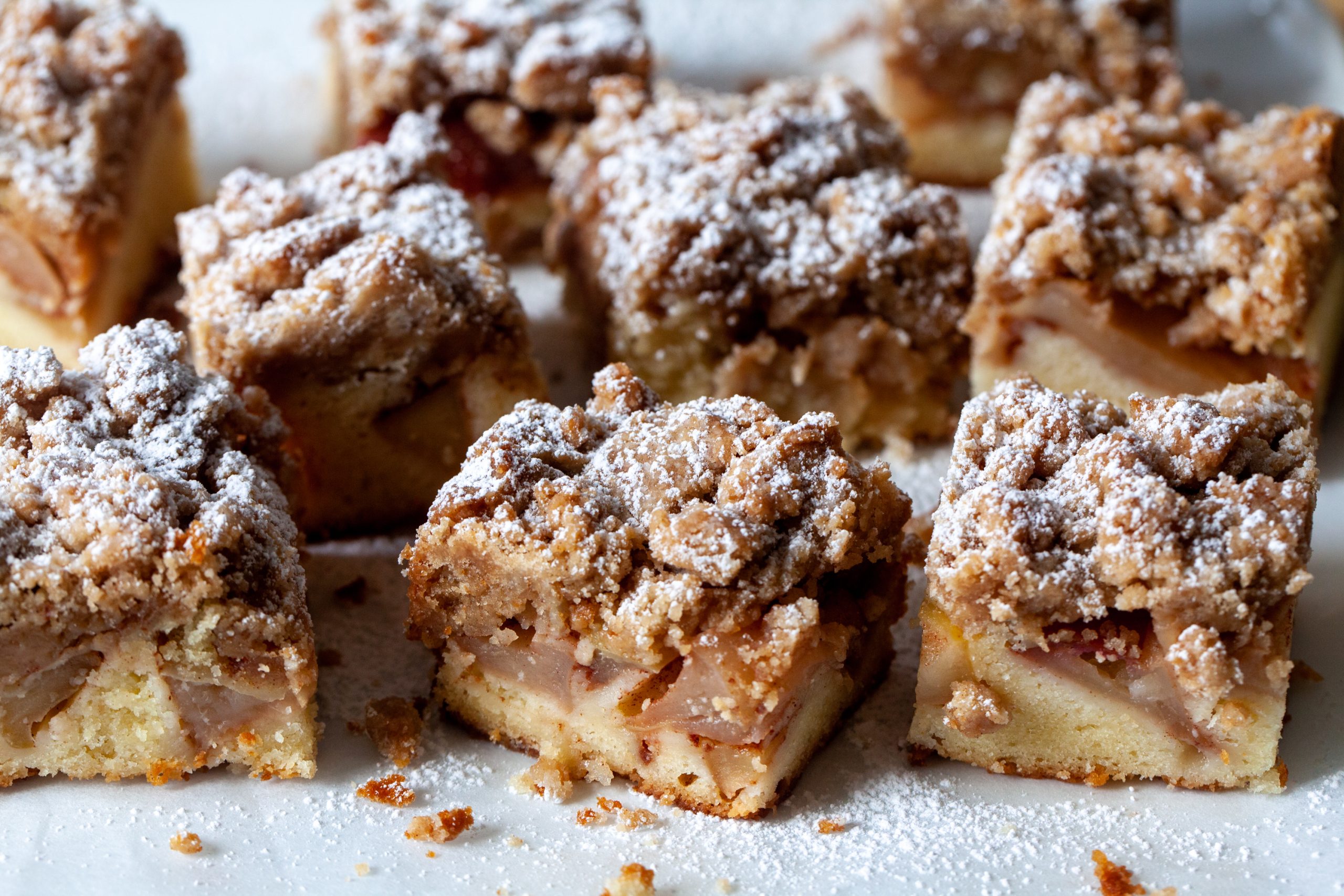 https://smittenkitchen.com/2021/10/big-apple-crumb-cake