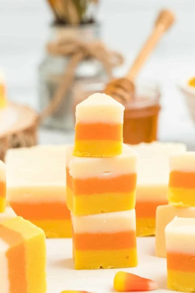 https://princesspinkygirl.com/candy-corn-fudge