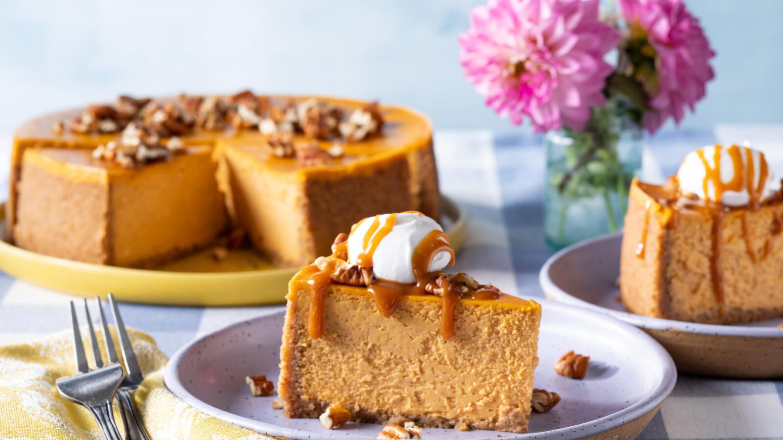 https://www.thepioneerwoman.com/food-cooking/recipes/a37168600/pumpkin-cheesecake-recipe