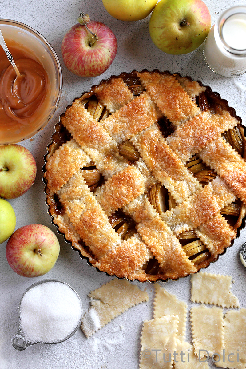 https://tutti-dolci.com/salted-caramel-apple-tart