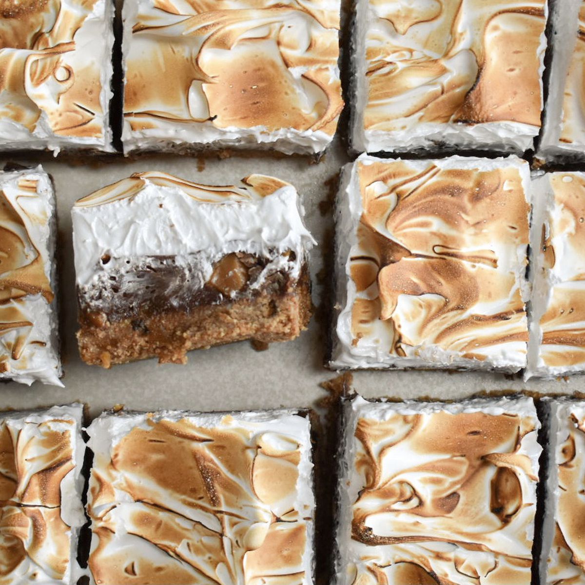 https://food52.com/recipes/85452-s-mores-bars