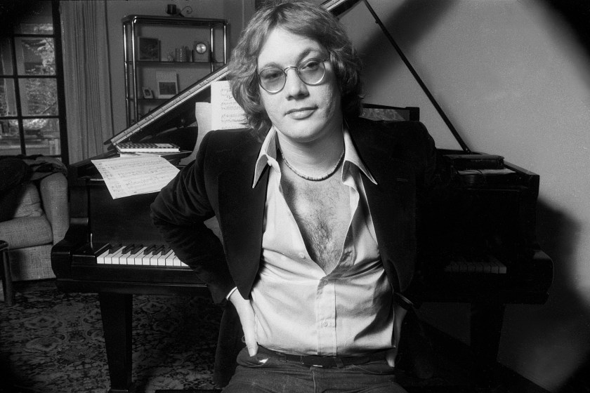 LOS ANGELES - DECEMBER 1979: Singer songwriter Warren Zevon poses for a portrait in December 1979 in Los Angeles, California.
