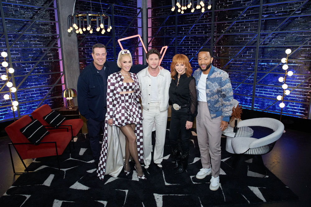 THE VOICE -- "Blind Auditions" Episode Coaches -- Pictured: (l-r) Carson Daly, Gwen Stefani, Niall Horan, Reba McEntire, John Legend
