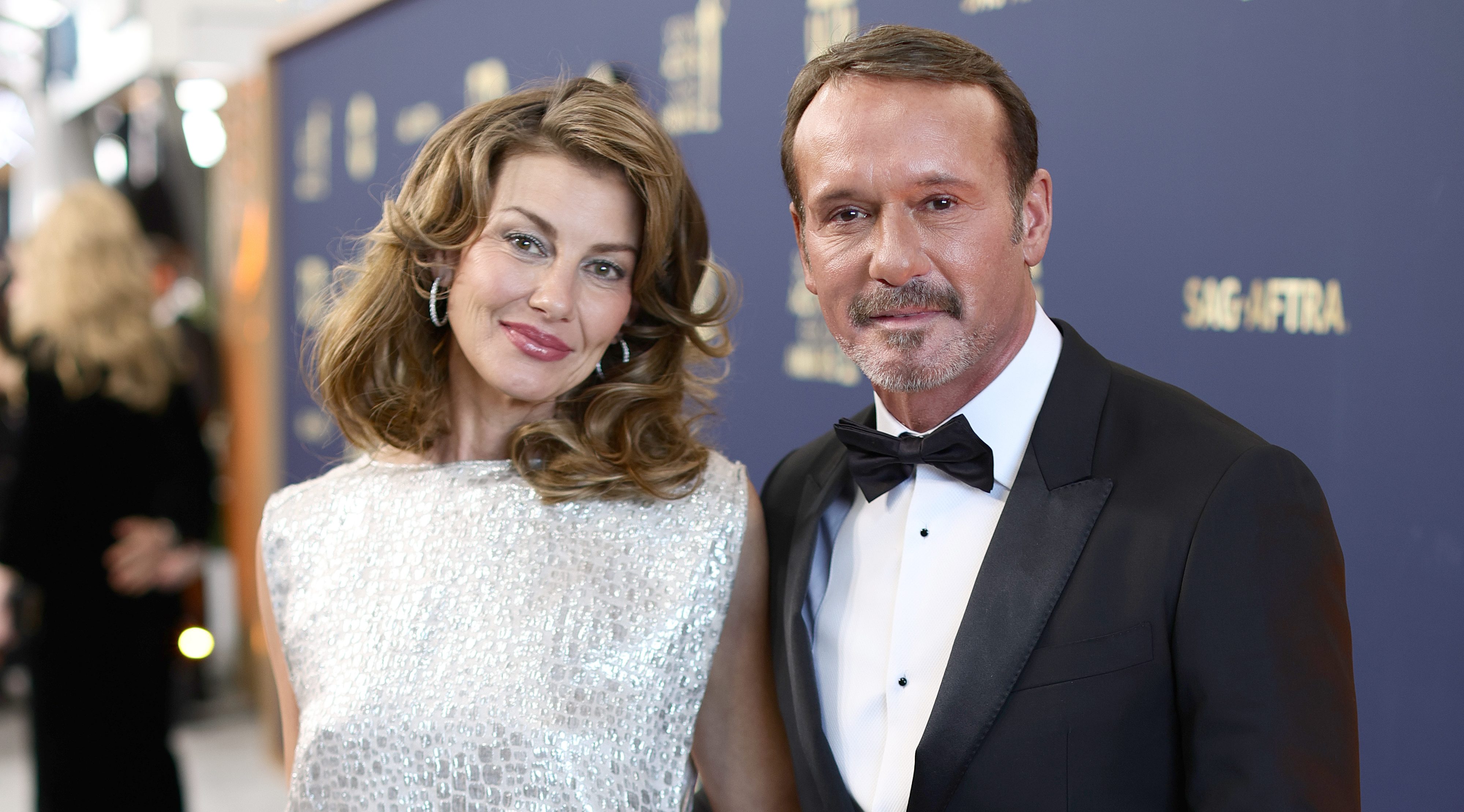 SANTA MONICA, CALIFORNIA - FEBRUARY 27: Faith Hill and Tim McGraw attend the 28th Screen Actors Guild Awards at Barker Hangar on February 27, 2022 in Santa Monica, California.