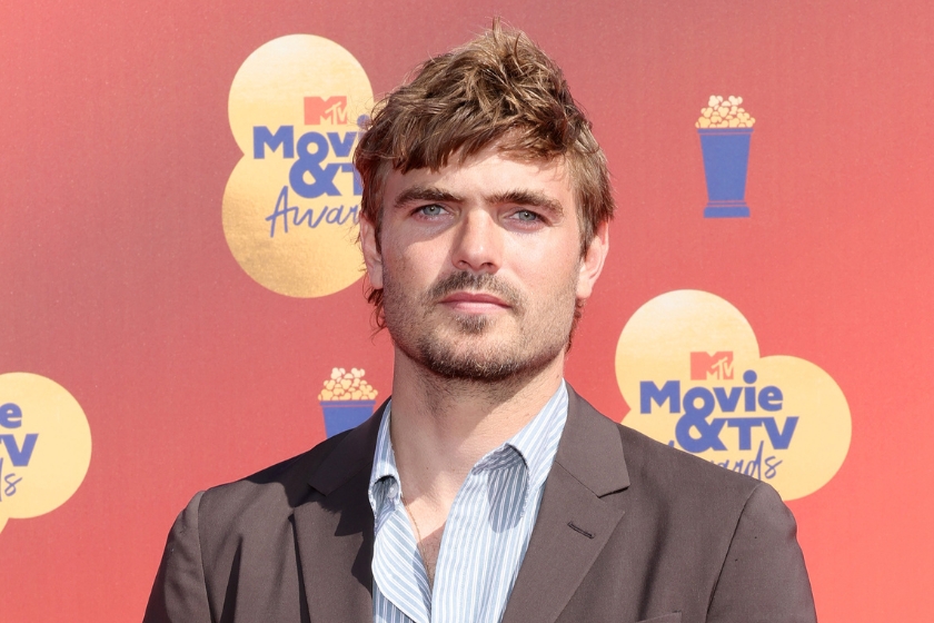Alex Roe