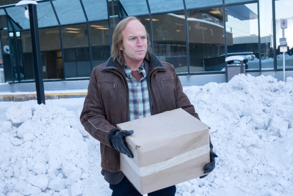 Ewan McGregor as Ray Stussy in 'Fargo' Season 3, Episode 4