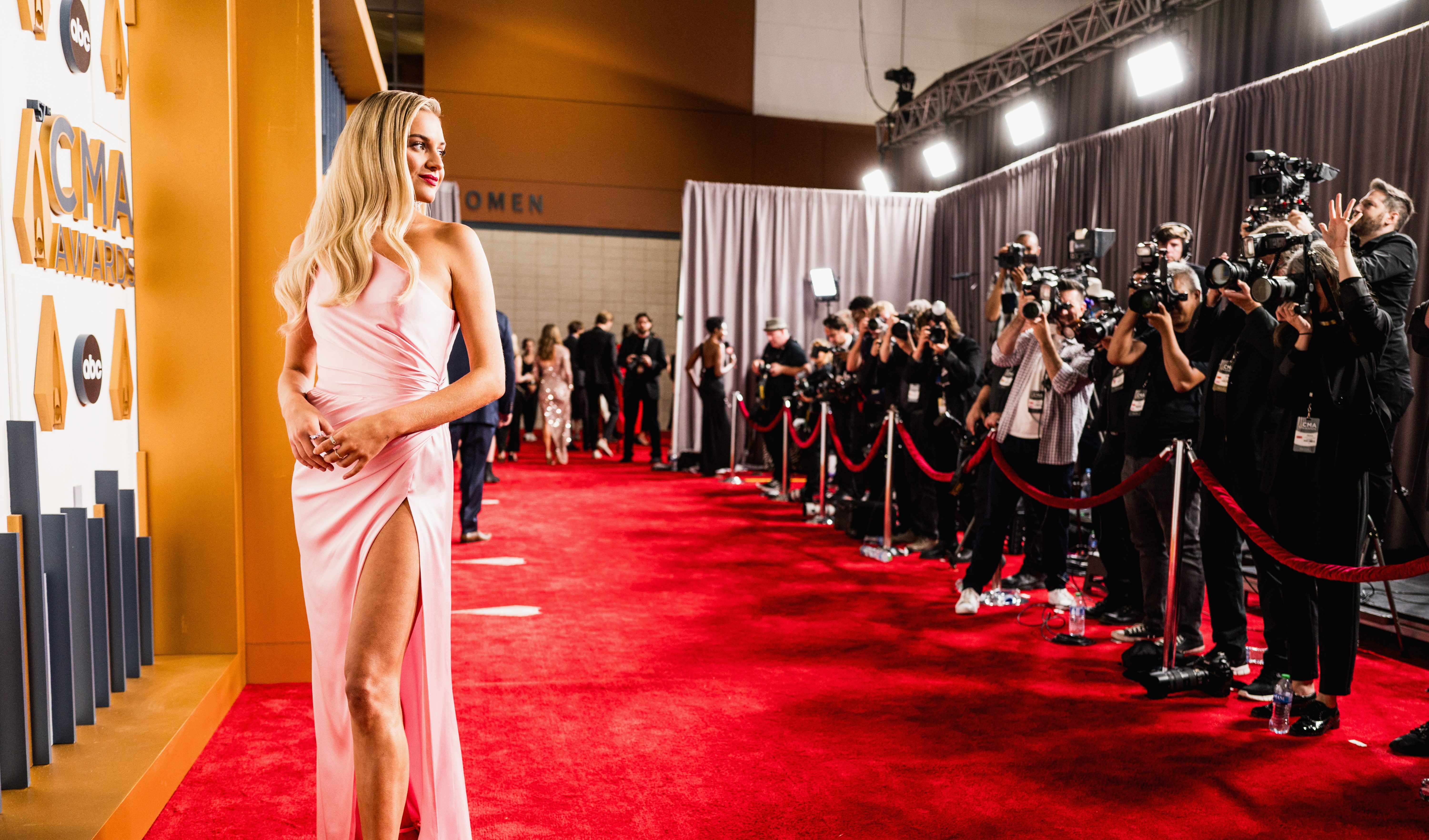 NASHVILLE, TENNESSEE - NOVEMBER 08: Kelsea Ballerini attends the 57th Annual Country Music Association Awards at Bridgestone Arena on November 08, 2023 in Nashville, Tennessee.